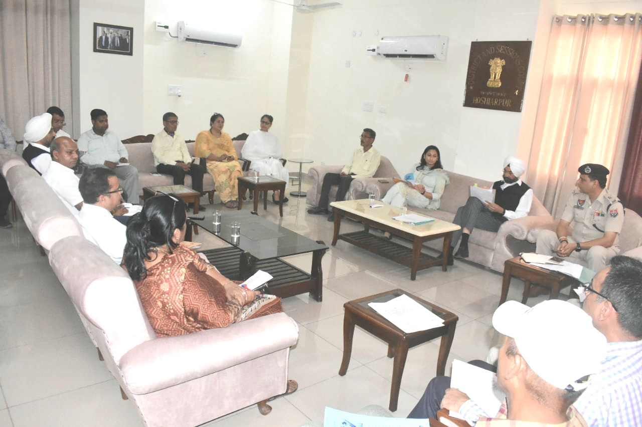 District and Sessions Judge meeting with members of District Legal Services Authority